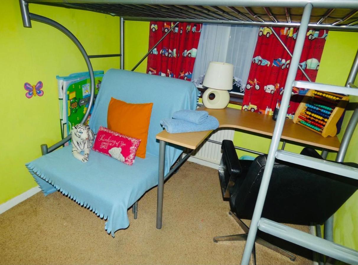 Spacious 3 Bed House With Parking & Good Transport South Norwood Exteriér fotografie
