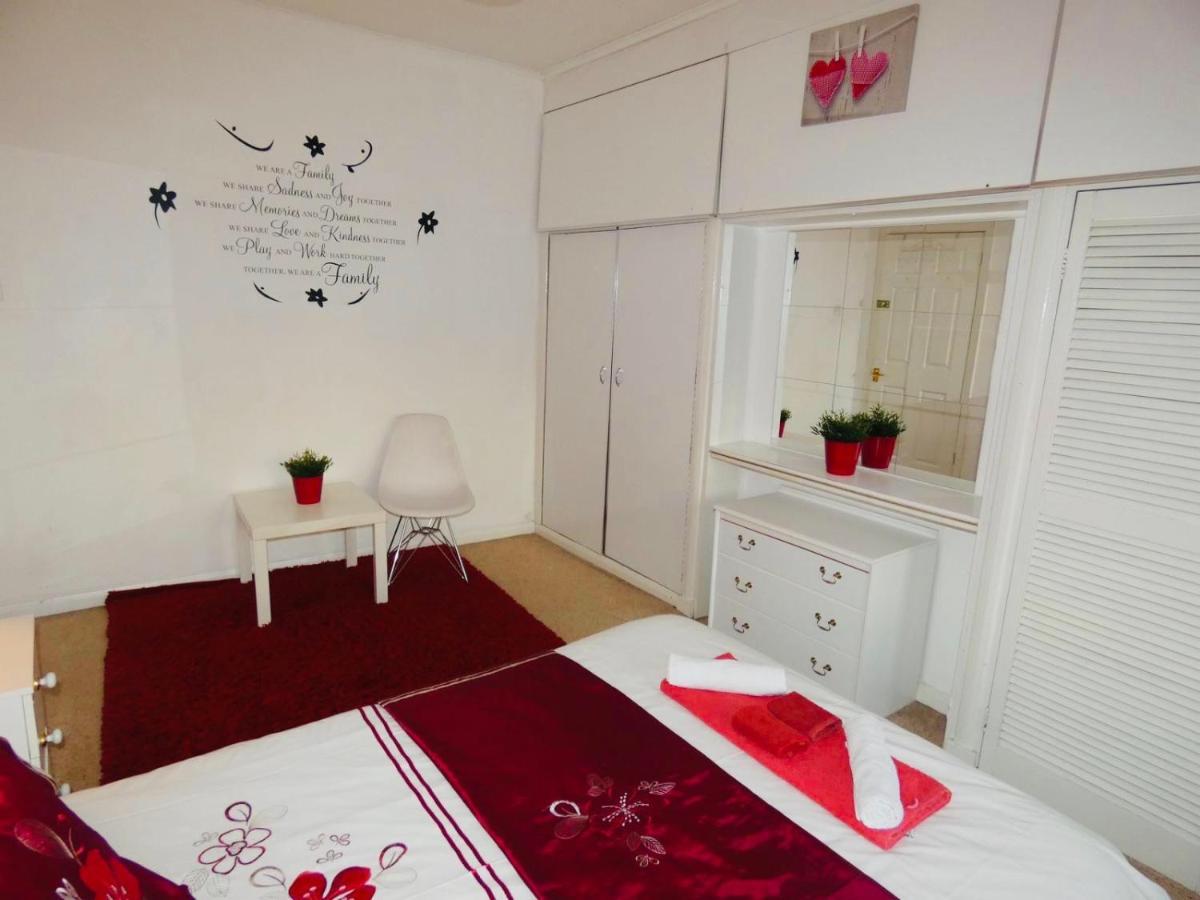 Spacious 3 Bed House With Parking & Good Transport South Norwood Exteriér fotografie