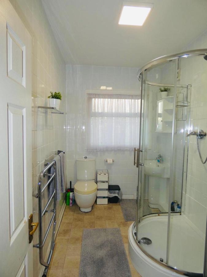 Spacious 3 Bed House With Parking & Good Transport South Norwood Exteriér fotografie