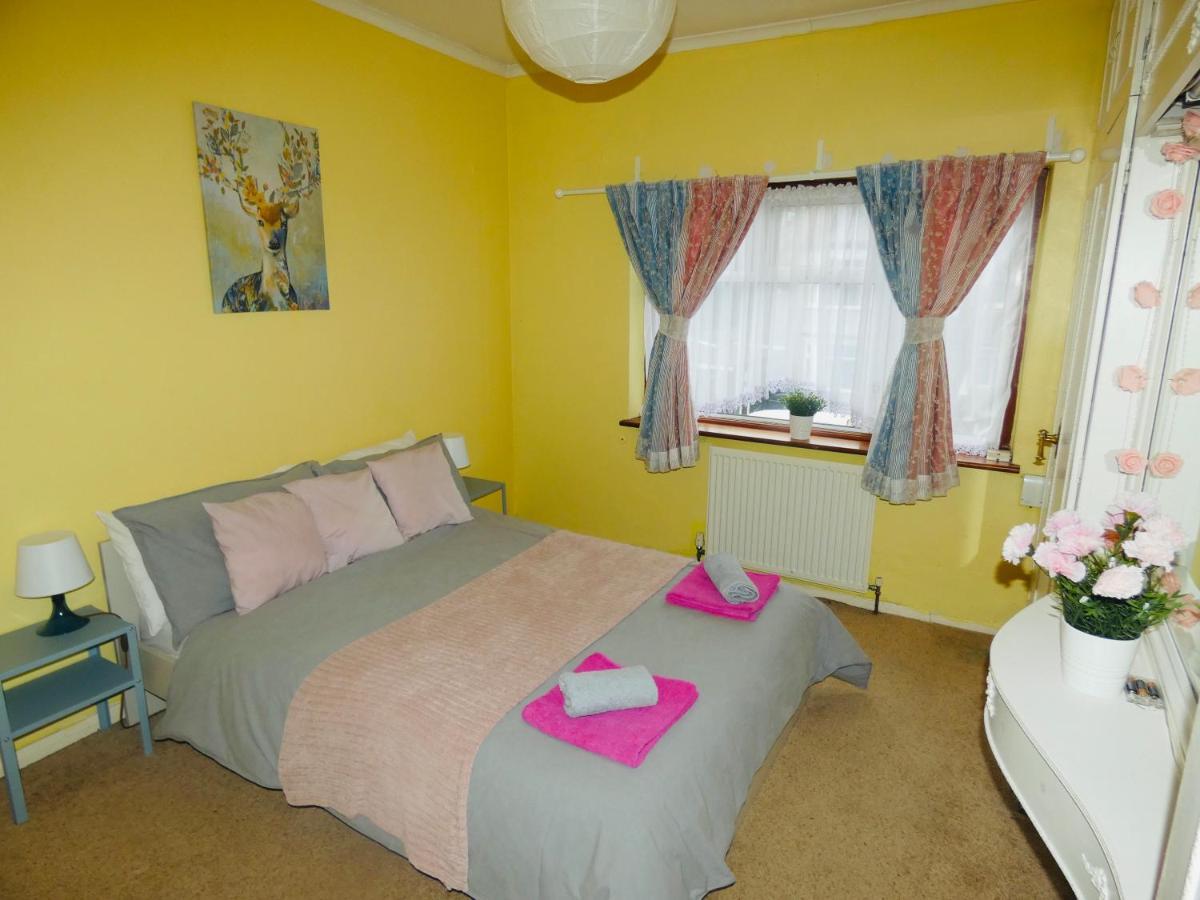 Spacious 3 Bed House With Parking & Good Transport South Norwood Exteriér fotografie